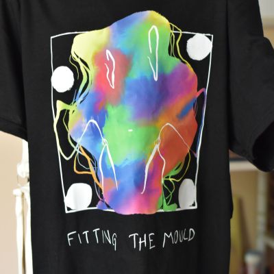 “Fitting the mould” black t-shirt